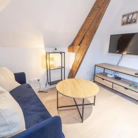 Tropical Apartment Tours